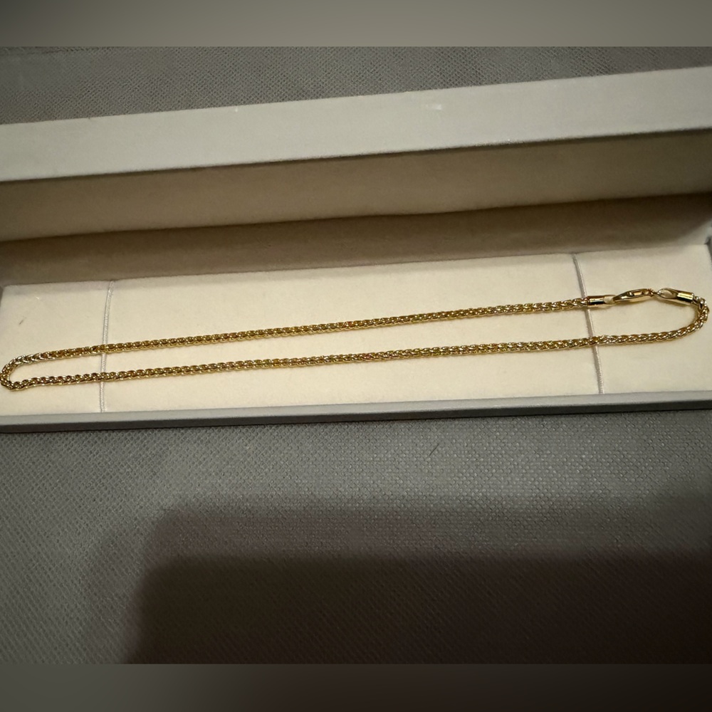 Elegant Gold Necklace 14K gold plated 16”